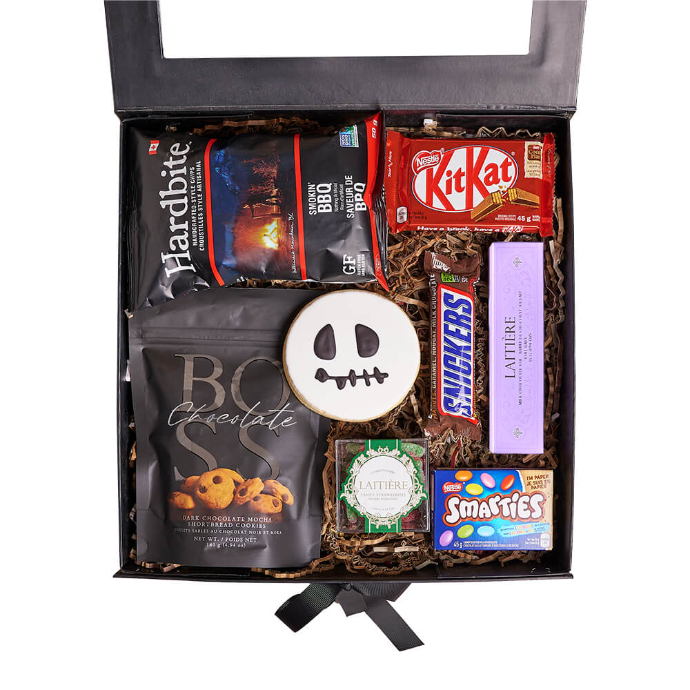 Halloween Candy and Cookie Box – how the gift is presented