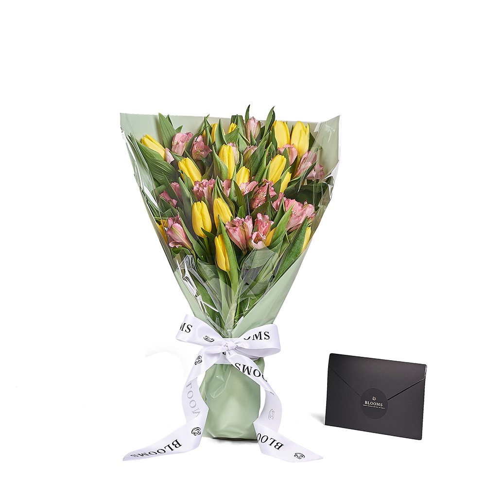 Yellow Tulip Floral Wrap Bouquet – how the gift is presented