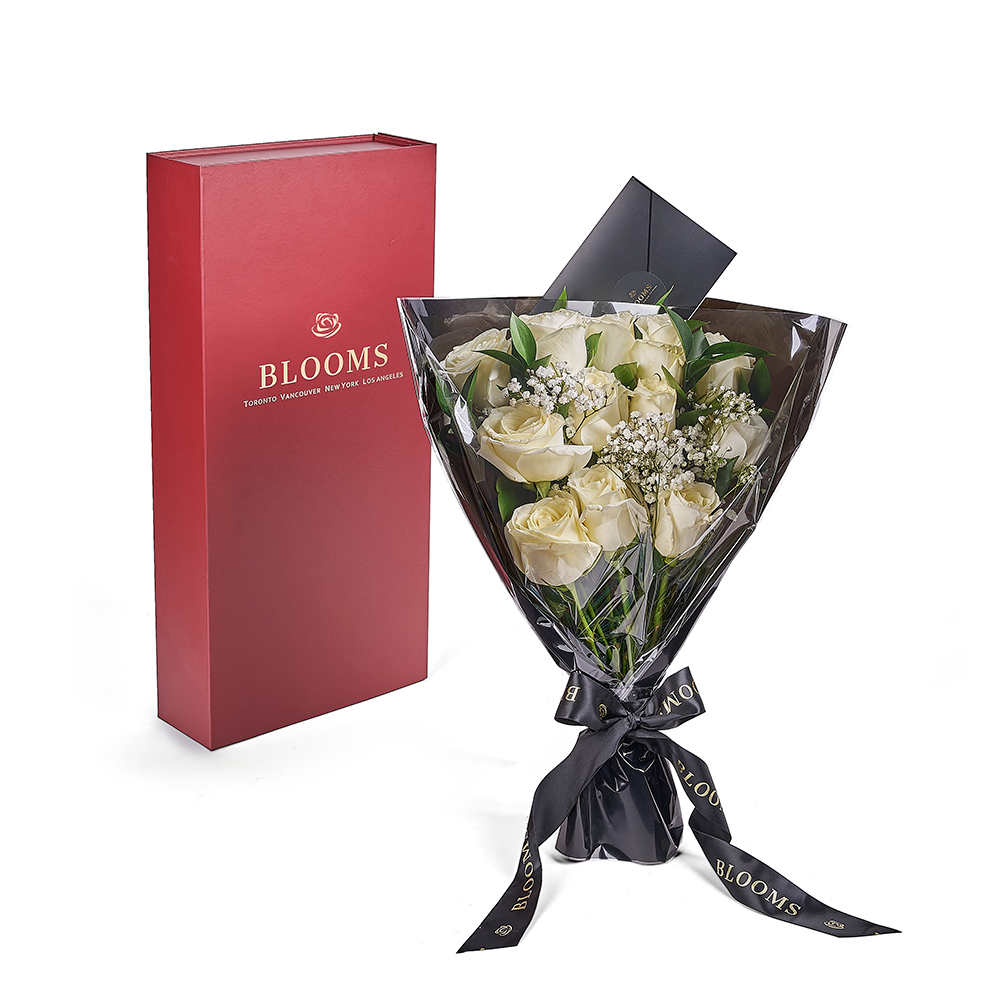 White Rose Valentine's Day Bouquet – how the gift is presented