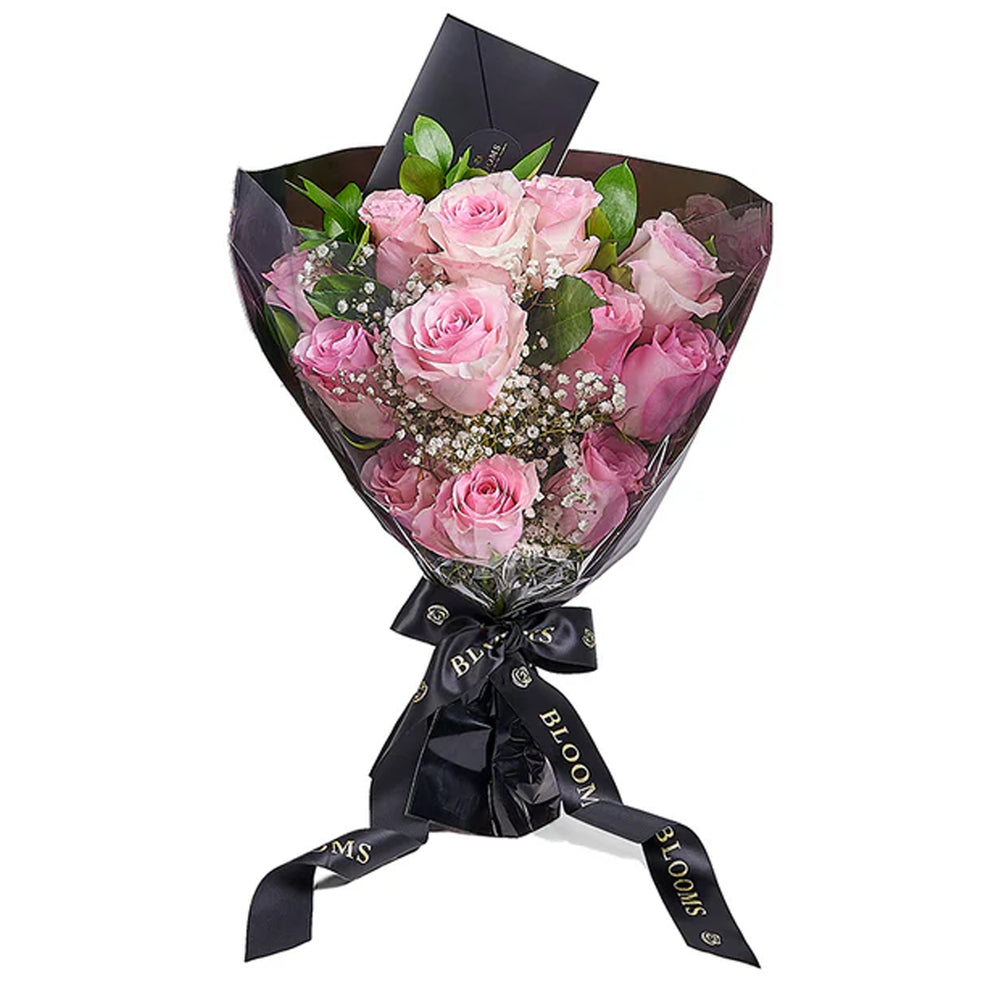 Valentine Rose and Baby's Breath – how the gift is presented