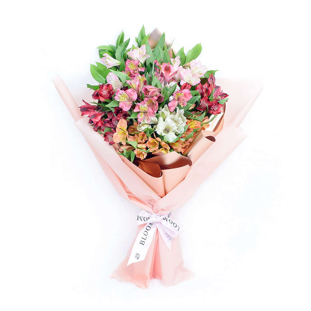 Colorful Peruvian Lily Bouquet – how the gift is presented