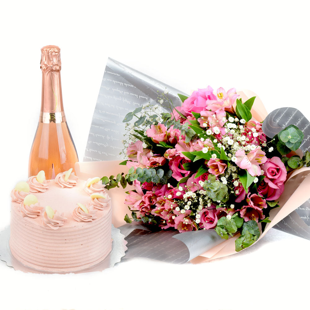 Sparkling Wine and Pink Rose Bouquet – how the gift is presented