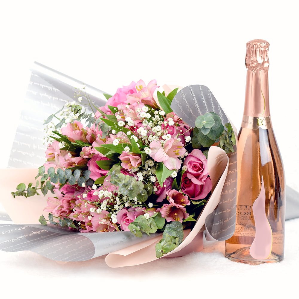Pink Rose Sparkling Wine Gift – how the gift is presented