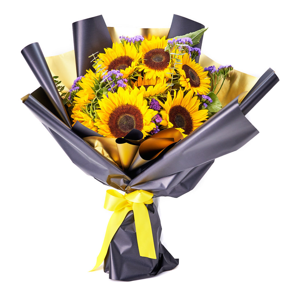 Sunflower and Statice Designer Ribbon Bouquet – how the gift is presented