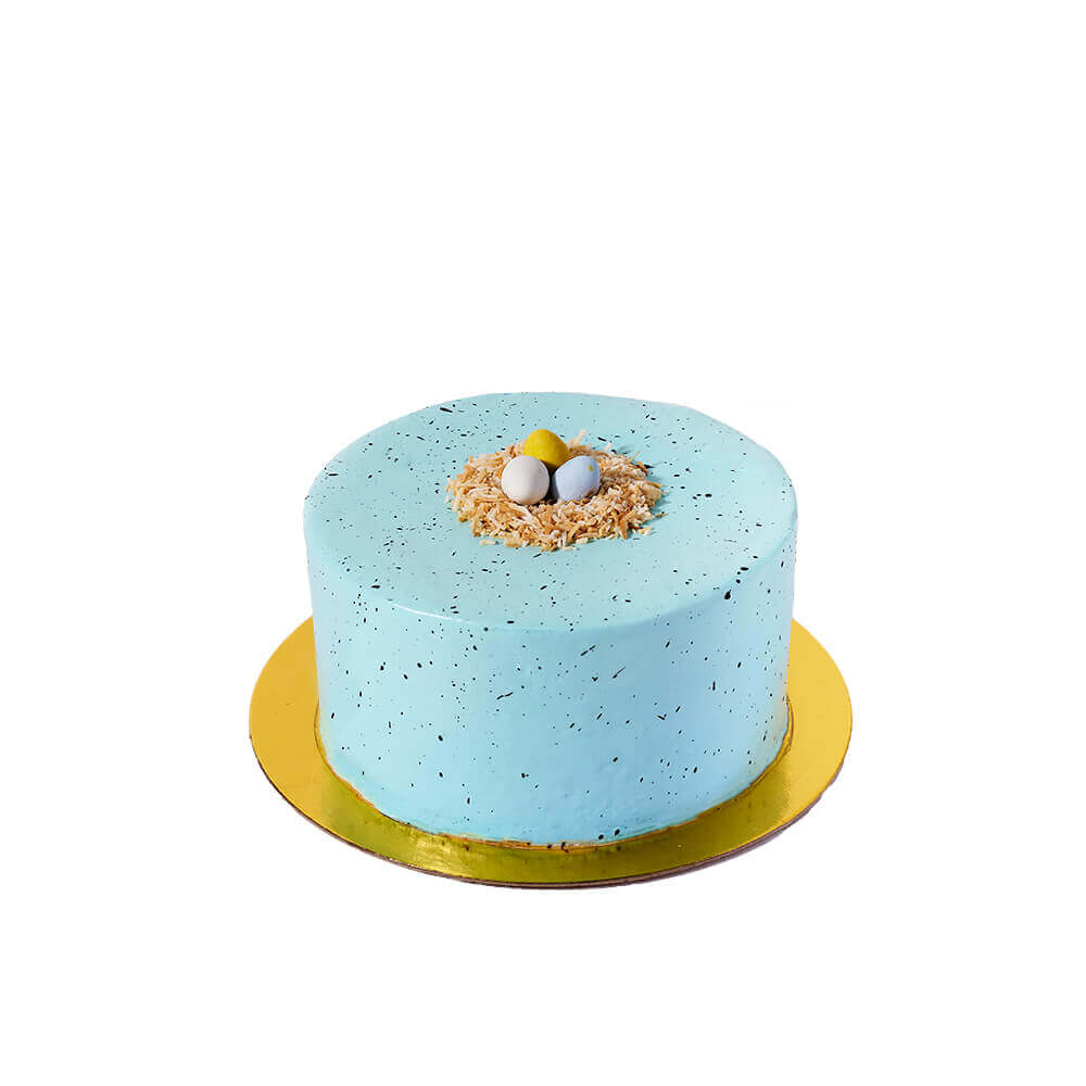 Easter Cake with Candy Egg Nest – how the gift is presented