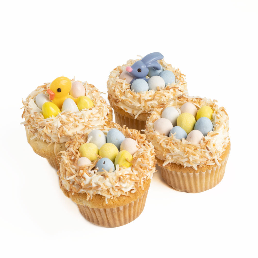 Easter Vanilla Cupcakes with Silky Frosting – how the gift is presented