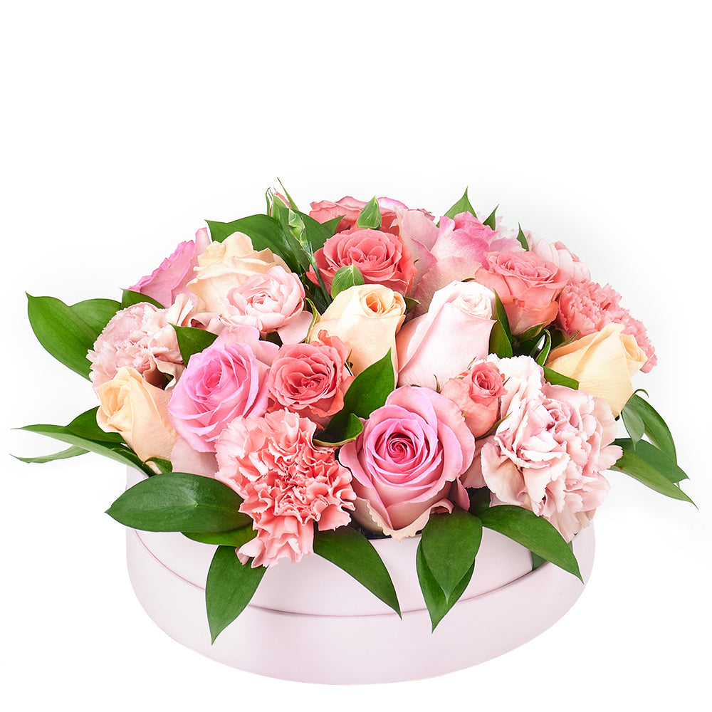 Pink Floral Hat Box – how the gift is presented