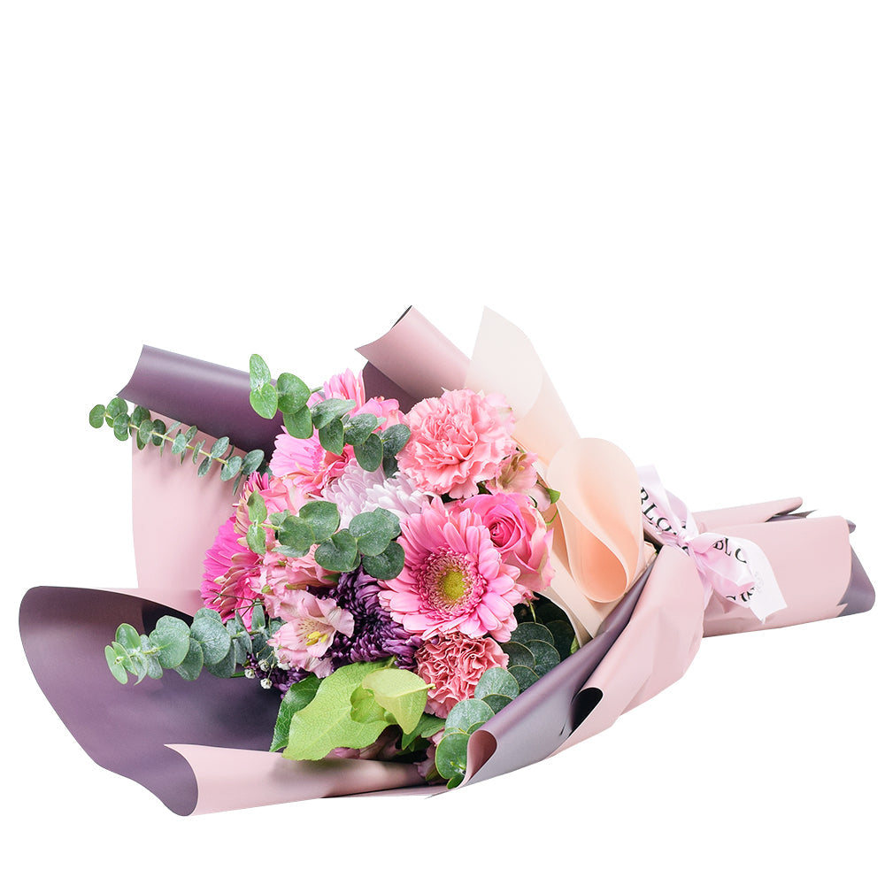 Pink Mixed Flower Bouquet – how the gift is presented
