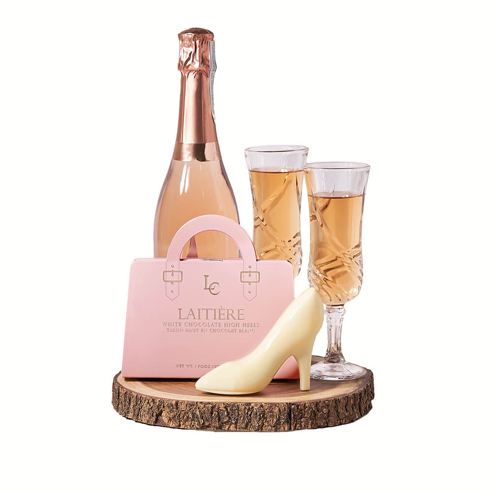 Sparkling Wine and White Chocolate Gift – how the gift is presented