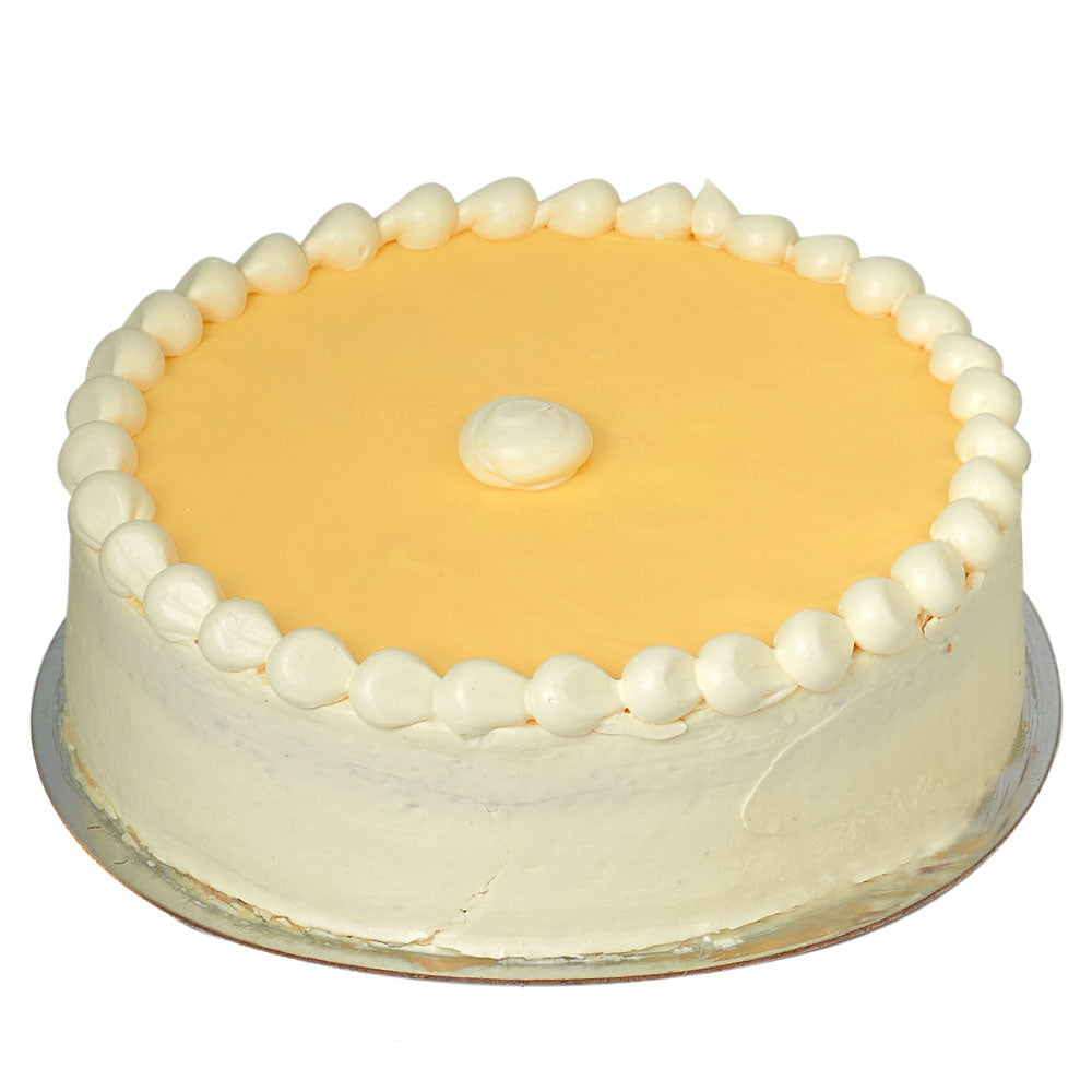 Classic Vanilla Bavarian Cream Cake – how the gift is presented