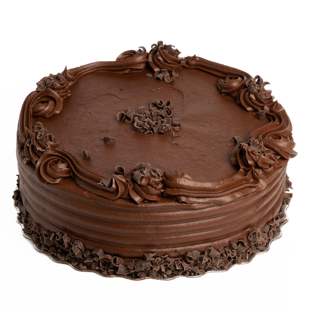 Classic Chocolate Cake with Velvety Frosting – how the gift is presented