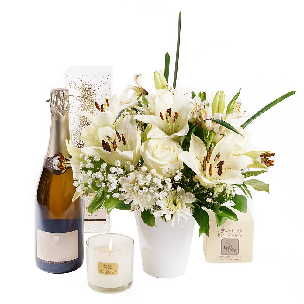 Sparkling Wine and White Bouquet Basket – how the gift is presented
