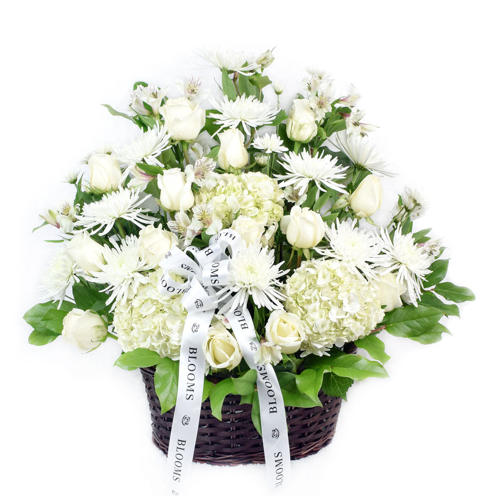 Premium White Alstroemeria and Roses Flower Arrangement – how the gift is presented