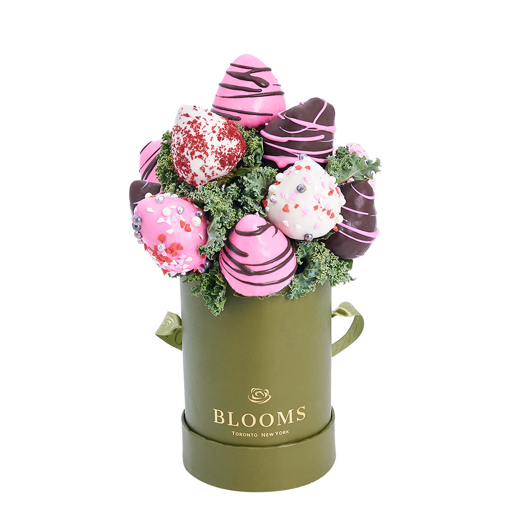 Mother's Day Chocolate Covered Strawberries in Green Hat Box – how the gift is presented