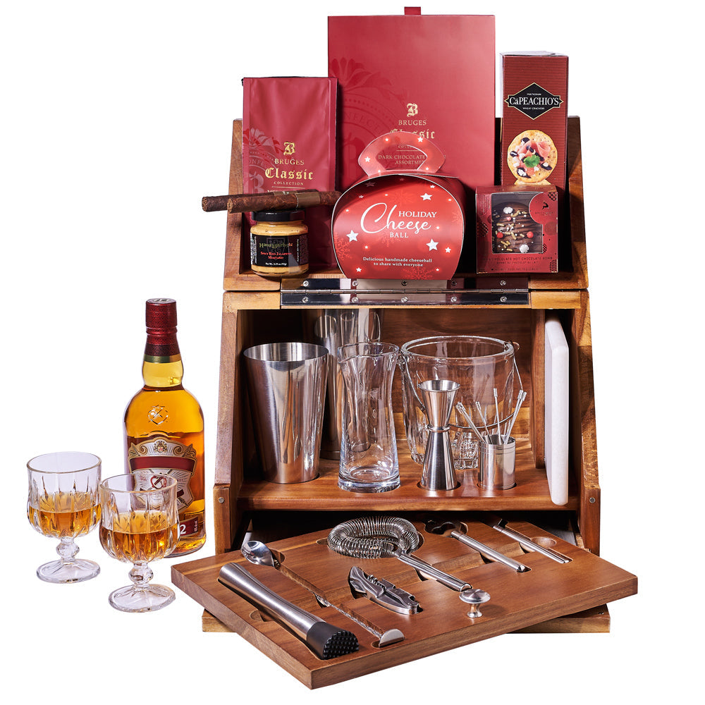 Whiskey Gift Set with Cocktail Accessories – how the gift is presented