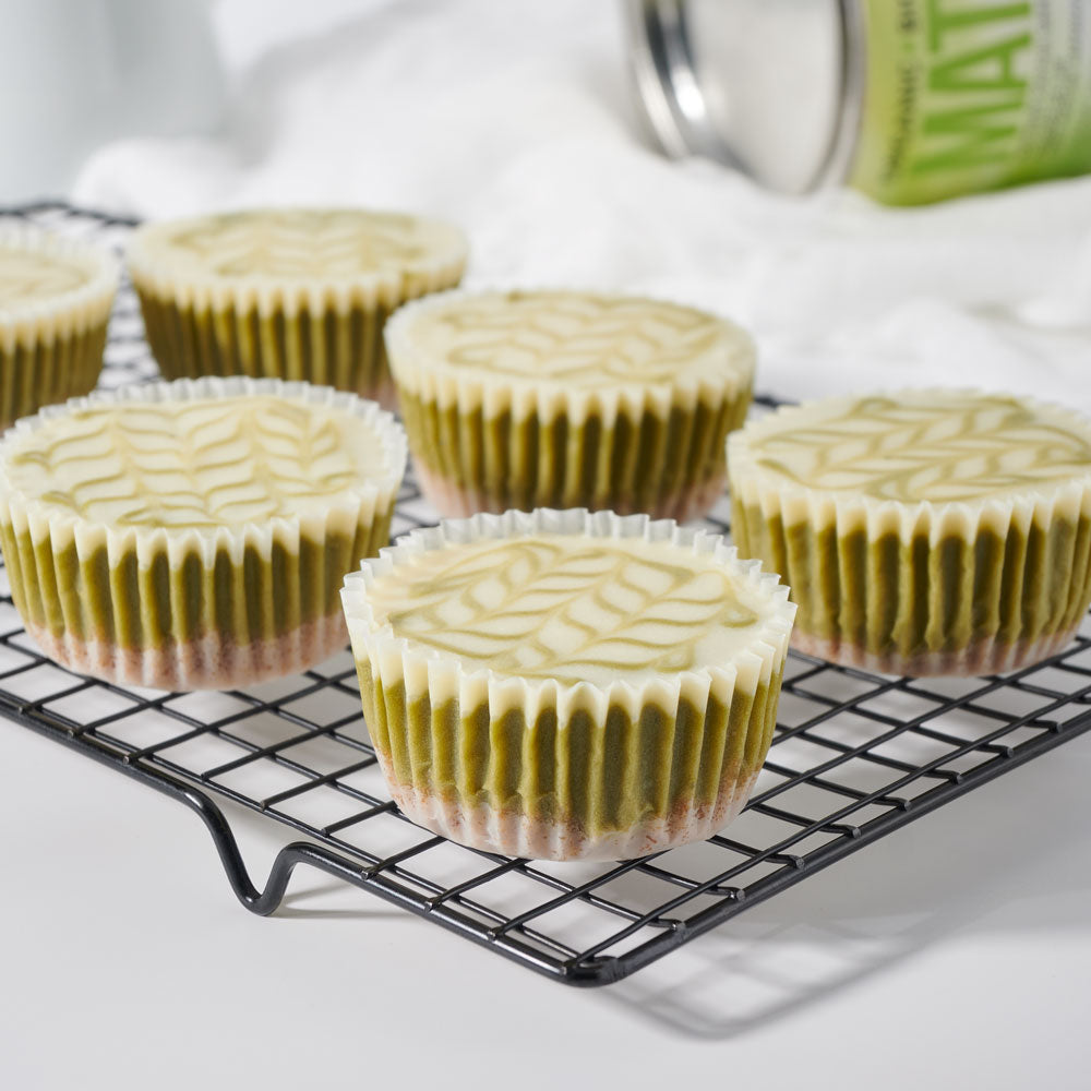 Gourmet Matcha Cheesecake Cup Collection for Special Occasions – how the gift is presented