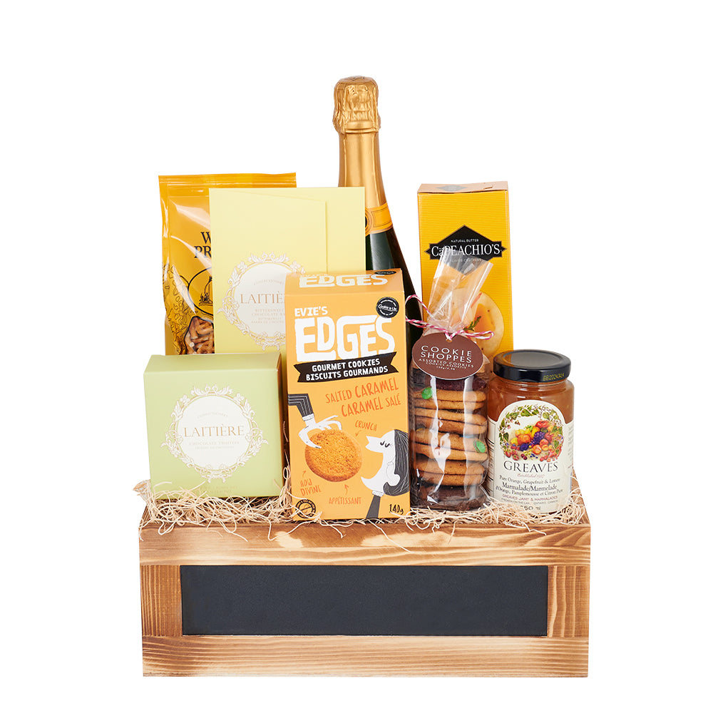 Sparkling Wine Picnic Gift Box – how the gift is presented