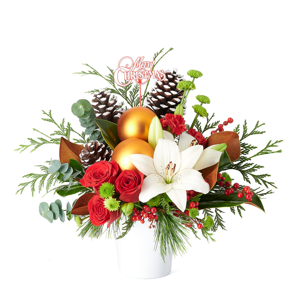 Christmas Roses Floral Arrangement – how the gift is presented