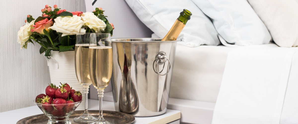 Flowers & Champagne