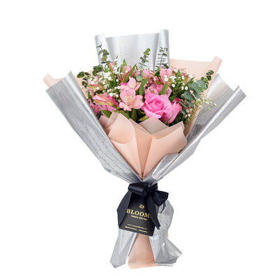 Blushing Notes Mixed Roses - Rose Bouquet Gift - Same Day Vancouver Delivery