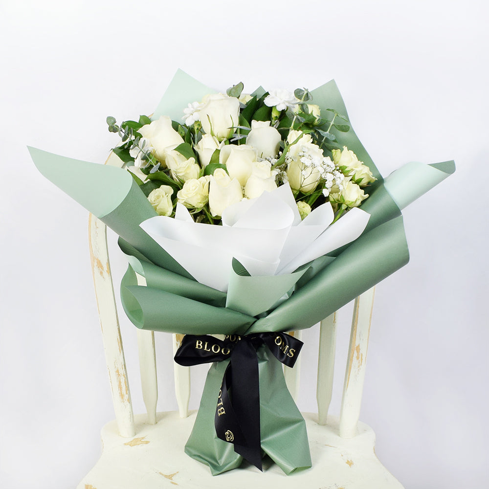 Parisian Whisper Tea Rose Bouquet, Flower Gifts from Vancouver Blooms - Same Day Vancouver Delivery.