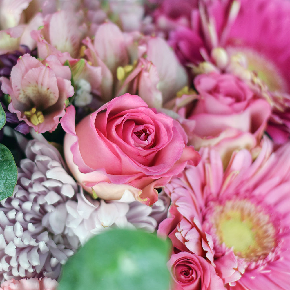 Pretty in Pink Rose Bouquet - Pink Rose - Mixed Floral Bouquet. Vancouver Delivery