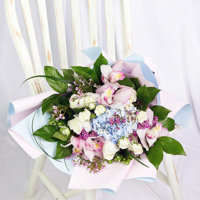 Graceful Blue Hydrangea Bouquet – Mixed Bouquets– Vancouver delivery