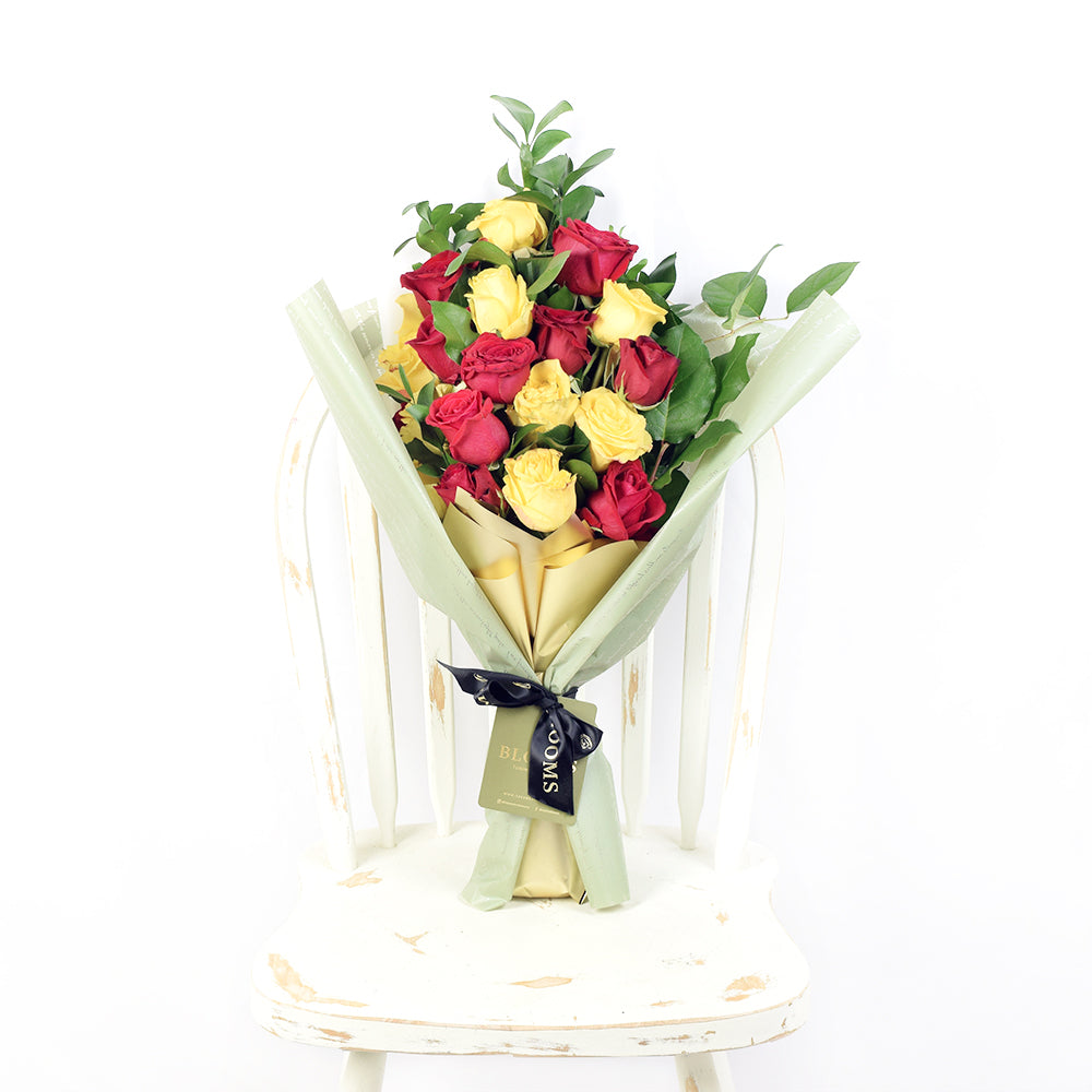 Raspberry Ripple Mixed Rose Bouquet, White Tea Roses Flower Gifts from Vancouver Blooms - Same Day Vancouver Delivery.