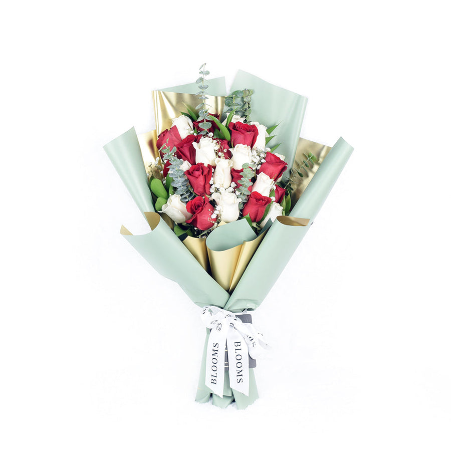 Let the one you love know how much they mean to you with the Romantic Musings Rose Bouquet from Vancouver Blooms - Same Day Vancouver Delivery.
