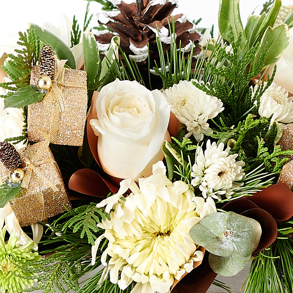 Mixed flower arrangement, Mixed Floral Arrangement, Mix Floral Arrangement, Flower Arrangement, Floral Gift, Floral Arrangement, holiday, christmas, Set 24007-2021, holiday flower delivery, delivery holiday flower, christmas floral canada, canada christmas floral, vancouver